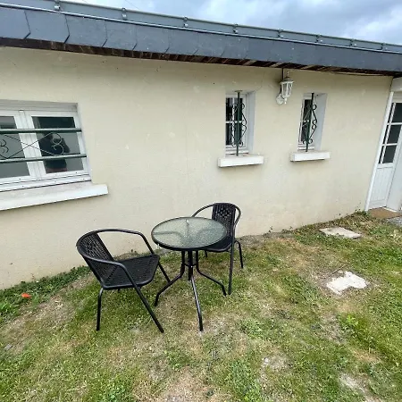 게스트하우스 Le Petit Nid Douillet Spa Balneo 3*