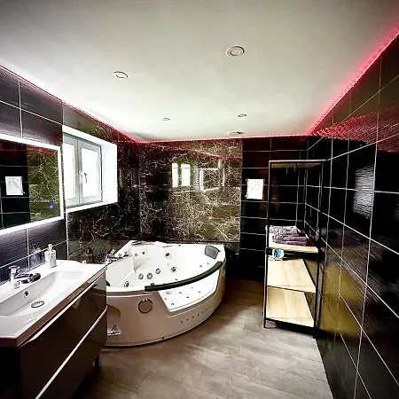 Penzion Le Petit Nid Douillet Spa Balneo